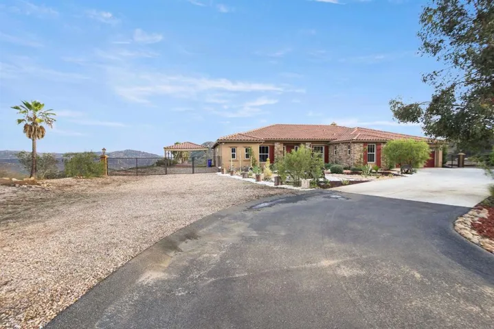 26703 Red Ironbark Drive, Valley Center, California 92082