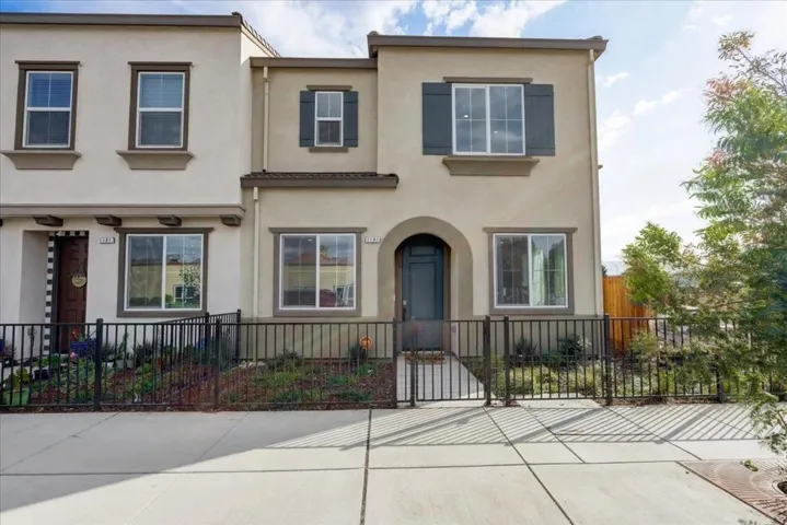 , Hollister, California 95023