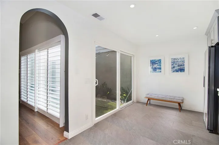 Slider to Atrium.  Beautiful archway.