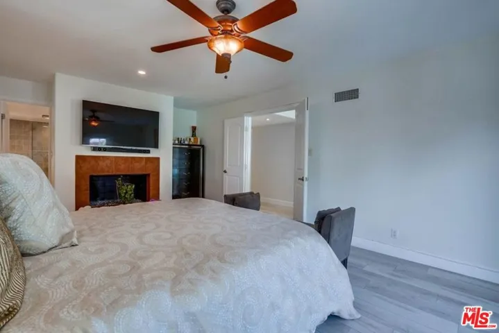 9338 Rhea Avenue, Northridge, California 91324