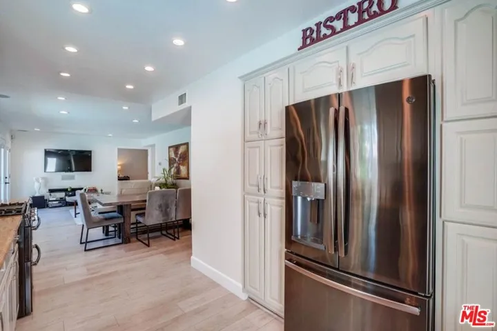 9338 Rhea Avenue, Northridge, California 91324