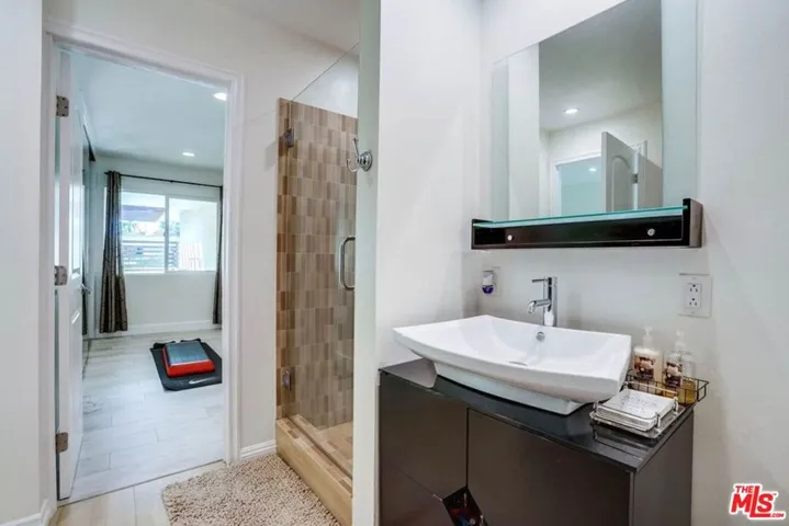 9338 Rhea Avenue, Northridge, California 91324
