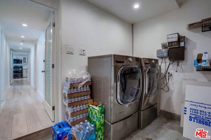 9338 Rhea Avenue, Northridge, California 91324