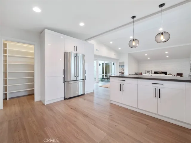 2176 Santa Ana Avenue, Costa Mesa, California 92627