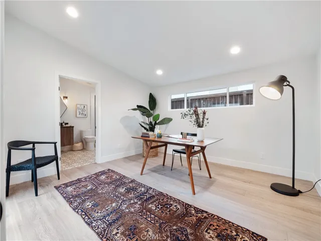 2176 Santa Ana Avenue, Costa Mesa, California 92627