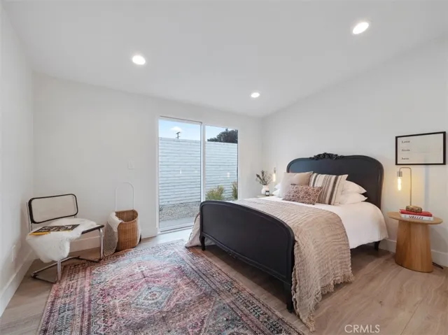 2176 Santa Ana Avenue, Costa Mesa, California 92627