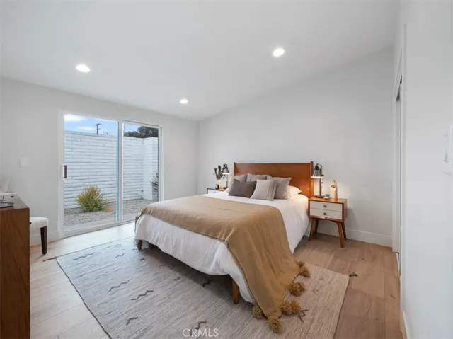 2176 Santa Ana Avenue, Costa Mesa, California 92627