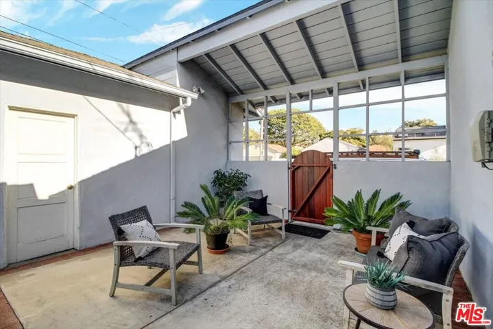 4078 Coolidge Avenue, Culver City, California 90066