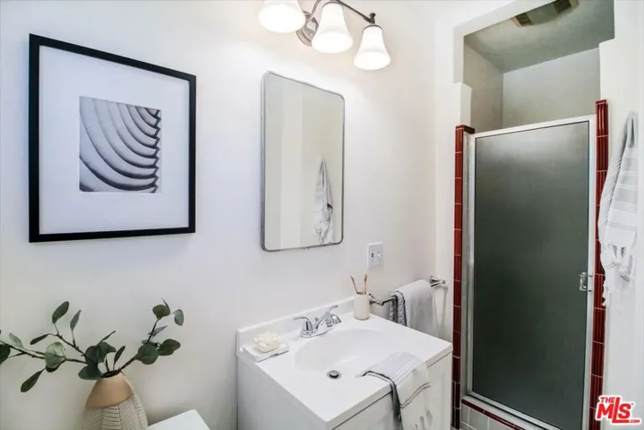 4078 Coolidge Avenue, Culver City, California 90066