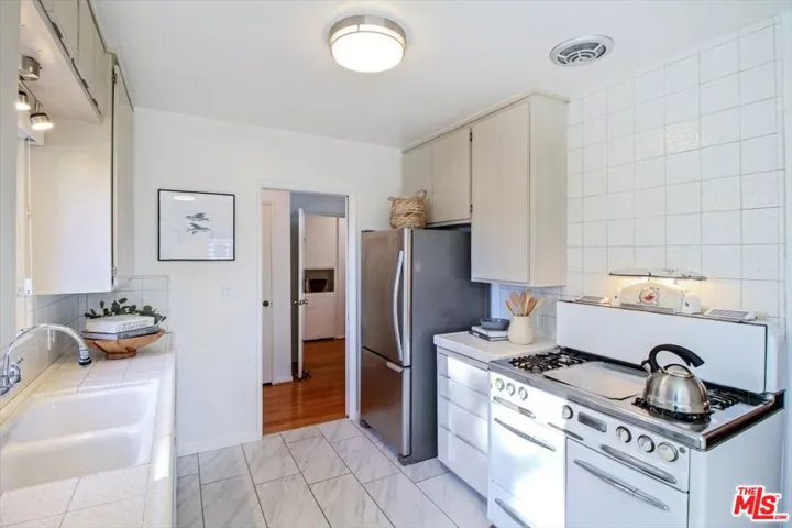 4078 Coolidge Avenue, Culver City, California 90066