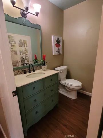1/2 bath on entry level