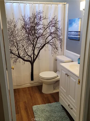 Full bathroom on upper level, next to bedroom #2