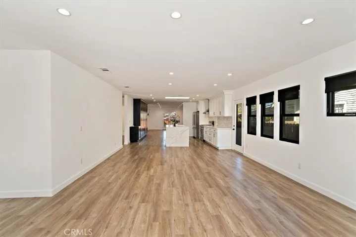 3447 8th Avenue, Los Angeles, California 90018