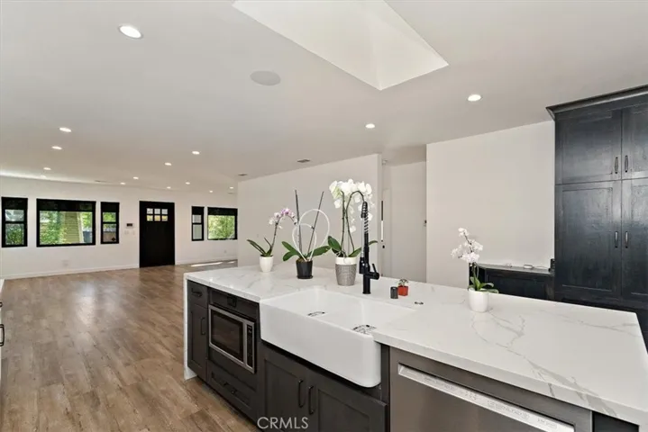 3447 8th Avenue, Los Angeles, California 90018