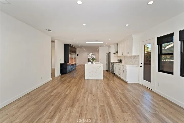3447 8th Avenue, Los Angeles, California 90018