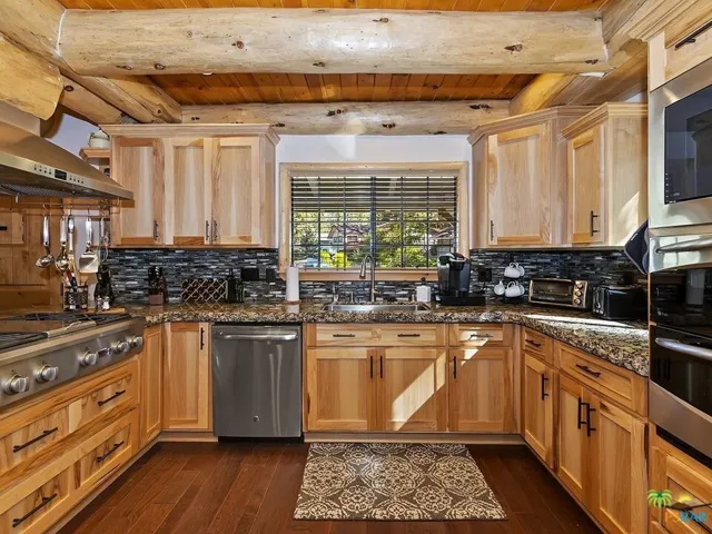 270 Scandia Road, Big Bear, California 92315