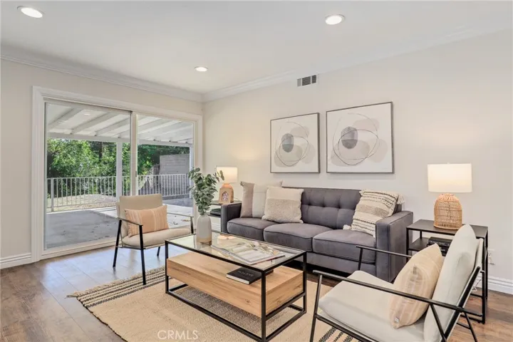 1561 Brentwood Drive, Corona, California 92882