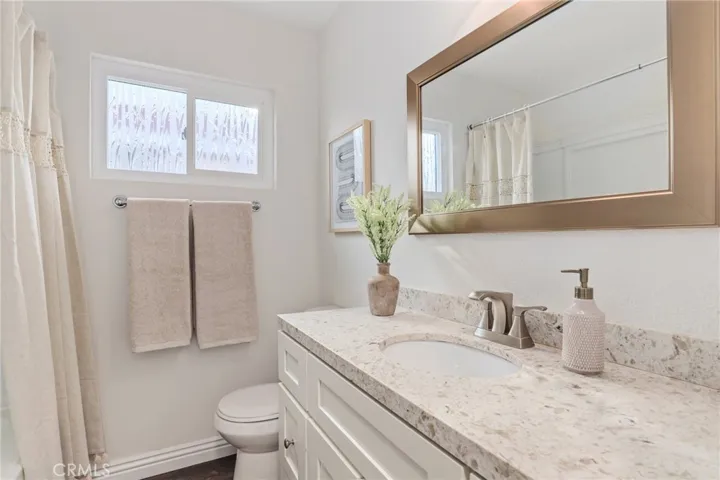 1561 Brentwood Drive, Corona, California 92882