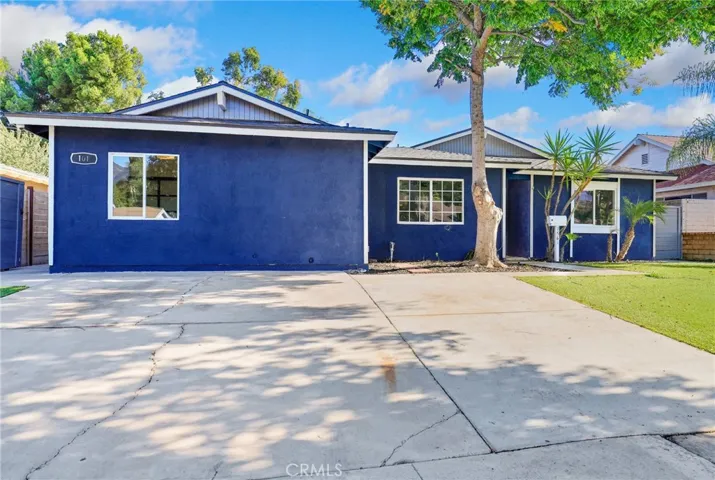 1561 Brentwood Drive, Corona, California 92882