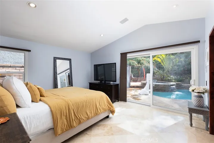27764 Bahamonde, Mission Viejo, California 92692