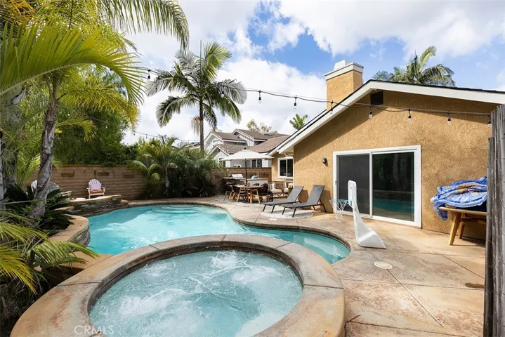27764 Bahamonde, Mission Viejo, California 92692