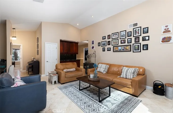 27764 Bahamonde, Mission Viejo, California 92692