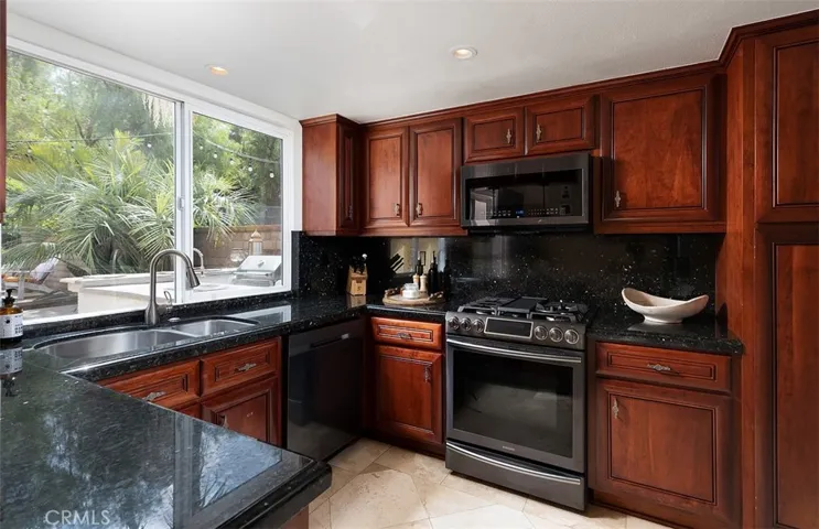 27764 Bahamonde, Mission Viejo, California 92692