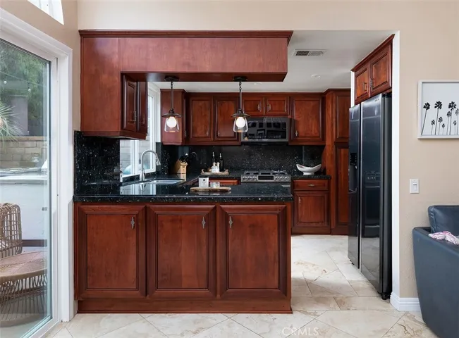 27764 Bahamonde, Mission Viejo, California 92692