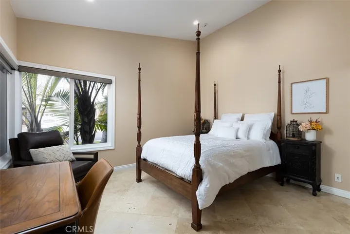 27764 Bahamonde, Mission Viejo, California 92692