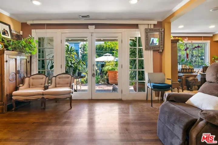looking to backyard