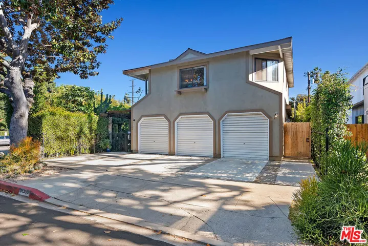 11300 Kingsland Street, Los Angeles, California 90066