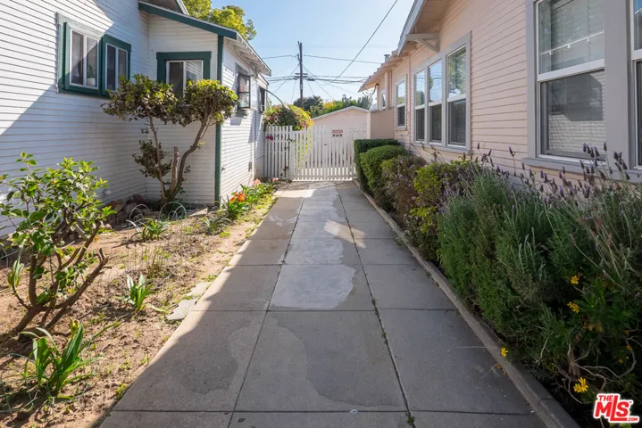 3928 Revere Avenue, Los Angeles, California 90039