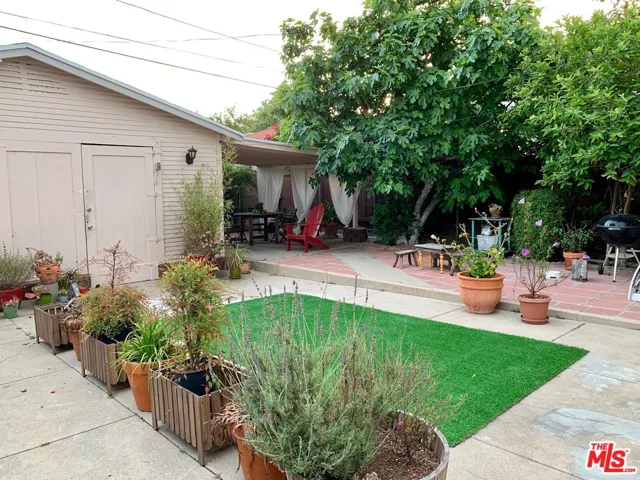 3928 Revere Avenue, Los Angeles, California 90039
