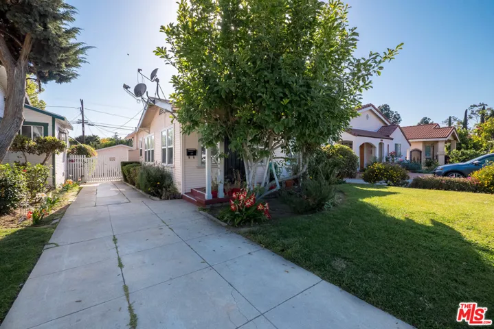 3928 Revere Avenue, Los Angeles, California 90039