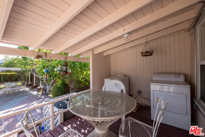 3928 Revere Avenue, Los Angeles, California 90039