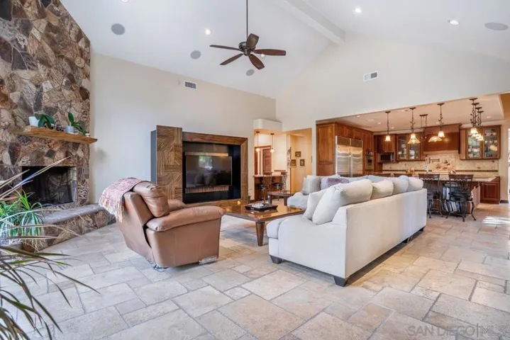 16072 Cross Fox Ct, Poway, California 92064