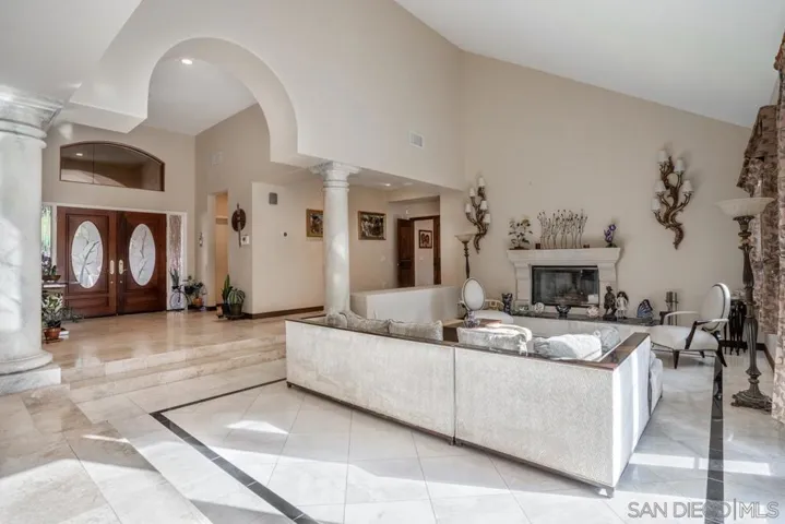 16072 Cross Fox Ct, Poway, California 92064