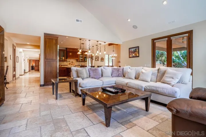 16072 Cross Fox Ct, Poway, California 92064
