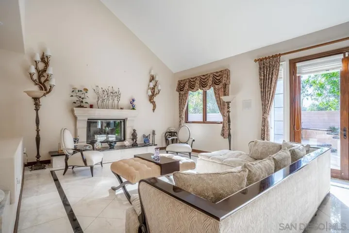 16072 Cross Fox Ct, Poway, California 92064