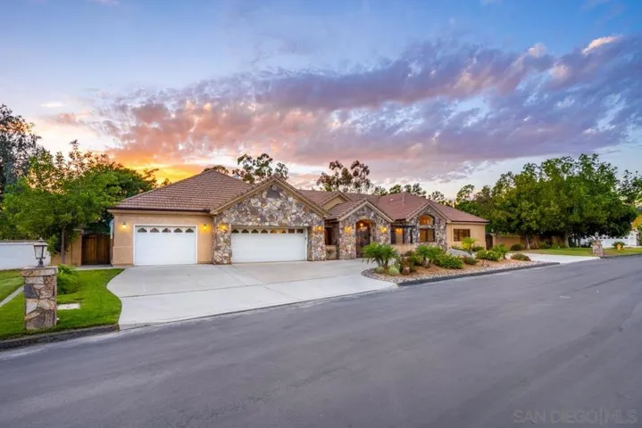 16072 Cross Fox Ct, Poway, California 92064