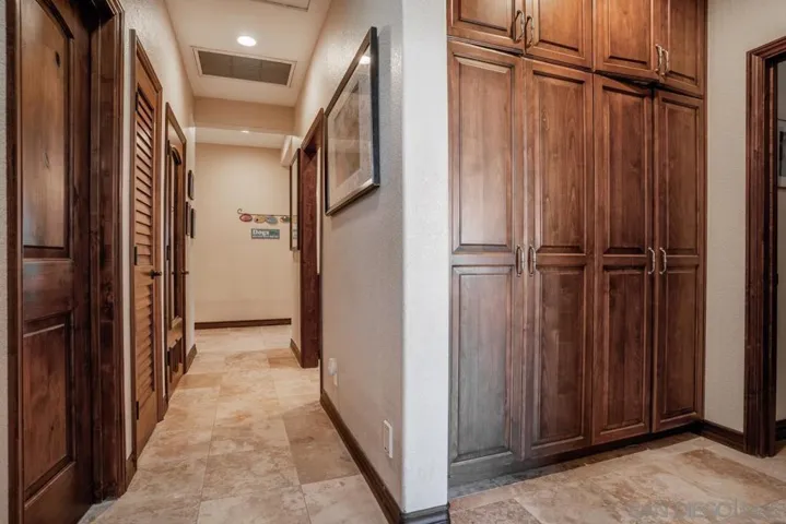 16072 Cross Fox Ct, Poway, California 92064