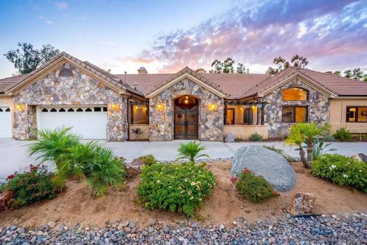 16072 Cross Fox Ct, Poway, California 92064