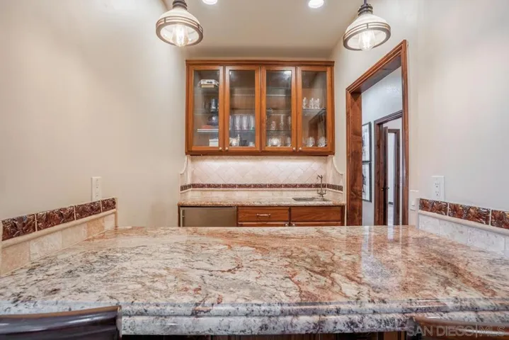 16072 Cross Fox Ct, Poway, California 92064