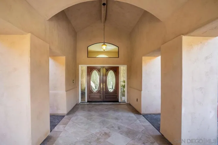 16072 Cross Fox Ct, Poway, California 92064