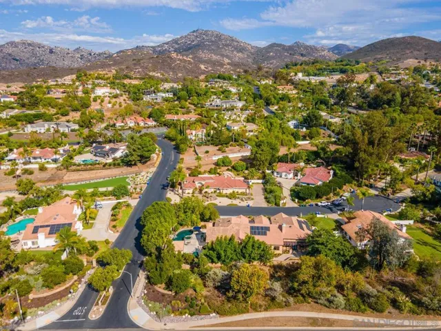 16072 Cross Fox Ct, Poway, California 92064