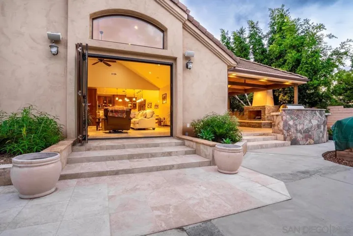 16072 Cross Fox Ct, Poway, California 92064