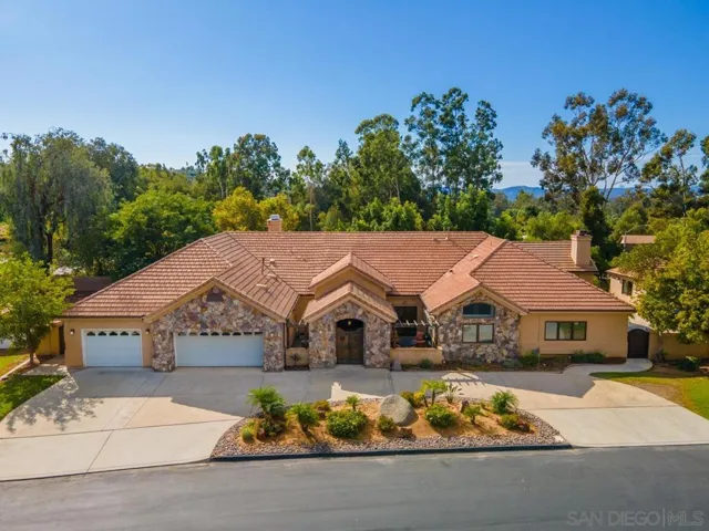 16072 Cross Fox Ct, Poway, California 92064