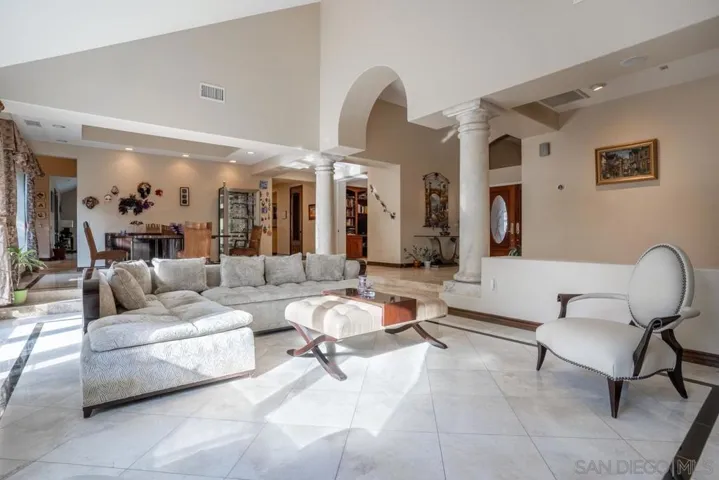 16072 Cross Fox Ct, Poway, California 92064