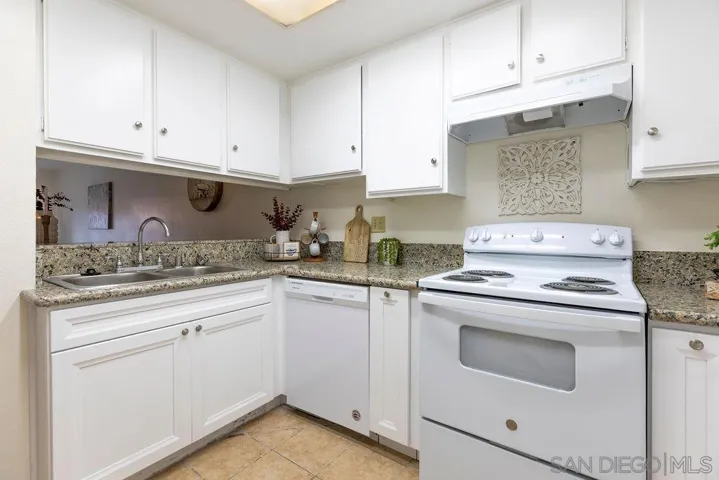 3916 60th St 107, San Diego, California 92115