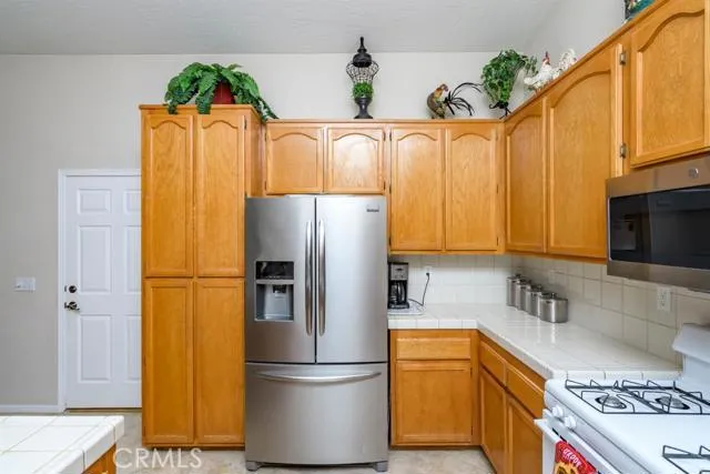 12820 Spring Valley Parkway, Victorville, California 92395